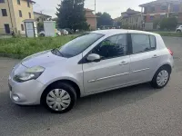 Usata Renault Clio III Dynamique 75 CV (55 kW) 2009 Berlina