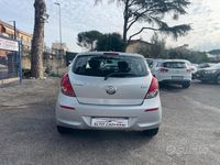 Usata Hyundai i20 Edition 86 CV (63 kW) 2014 Grigio Berlina