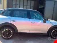 Usata Mini Cooper D Countryman Business 111 CV (81 kW) 2015 Grigio SUV