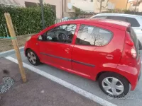 Usata Peugeot 107 68 CV (50 kW) 2006 Rosso Utilitaria