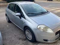 Usata Fiat Grande Punto 90 CV (66 kW) 2006 Grigio Utilitaria