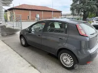 Usata Fiat Punto 75 CV (55 kW) 2010 Grigio Utilitaria