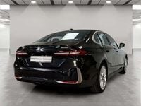Usata BMW 520 Luxury Line 190 CV (139 kW) 2024 Nero zaffiro Berlina