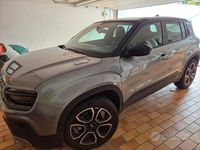 Usata Jeep Avenger 114 kW (156 CV) 2023 Grigio SUV