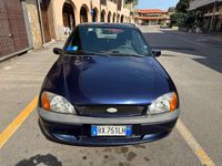 Usata Ford Fiesta Ghia 75 CV (55 kW) 2002 Blu/azzurro Utilitaria