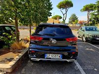 Usata MG ZS 106 CV (77 kW) 2023 Nero Berlina