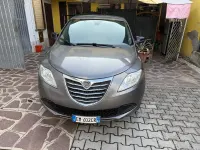 Usata Lancia Ypsilon 85 CV (62 kW) 2013 Grigio Utilitaria