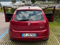 Usata Fiat Grande Punto 65 CV (47 kW) 2011 Rosso Utilitaria