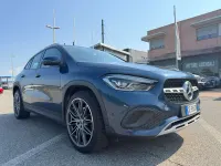 Usata Mercedes GLA180 Business 116 CV (85 kW) 2021 Blu/azzurro SUV