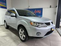 Usata Mitsubishi Outlander Instyle 140 CV (102 kW) 2007 Argento SUV