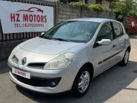 Usata Renault Clio III Dynamique 75 CV (55 kW) 2009 Argento Berlina
