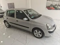 Usata Renault Clio II 65 CV (47 kW) 2004 Bluazzurro Berlina