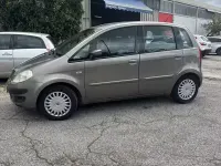 Usata Lancia Musa 95 CV (69 kW) 2007 Marrone Monovolume