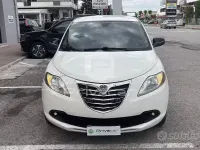 Usata Lancia Ypsilon 85 CV (62 kW) 2013 Bianco Utilitaria