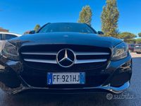 Usata Mercedes C180 156 CV (114 kW) 2016 Nero Station wagon