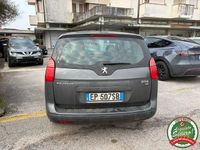 Usata Peugeot 5008 116 CV (85 kW) 2013 Nero Monovolume