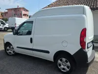 Usata Opel Combo 105 CV (77 kW) 2017 Bianco / pastello Monovolume