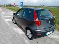 Usata Fiat Punto 60 CV (44 kW) 2004 Utilitaria