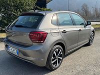 Usata VW Polo 95 CV (69 kW) 2021 Grigio Utilitaria