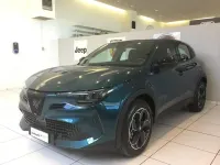 Usata Alfa Romeo Junior 114 kW (156 CV) 2025 Blu SUV
