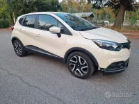 Usata Renault Captur 90 CV (66 kW) 2015 Beige SUV