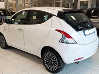 Usata Lancia Ypsilon 69 CV (50 kW) 2023 Bianco Utilitaria