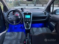 Usata Opel Agila Enjoy 68 CV (50 kW) 2012 Grigio Utilitaria