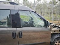 Usata Fiat Doblò 95 CV (69 kW) 2015 Grigio Monovolume