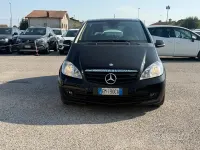 Usata Mercedes A180 Elegance 109 CV (80 kW) 2012 Nero Utilitaria