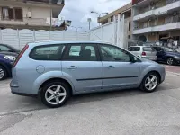 Usata Ford Focus 90 CV (66 kW) 2006 Blu Station wagon