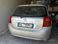 Usata Toyota Corolla 90 CV (66 kW) 2002 Grigio Berlina