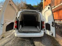 Gebraucht Peugeot Partner 102 PS (75 kW) 2019 Weiß Van / Kleinbus
