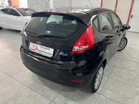 Usata Ford Fiesta Titanium 97 CV (71 kW) 2010 Blu Utilitaria