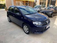 Usata Dacia Sandero Lauréate 75 CV (55 kW) 2015 Blu/azzurro Utilitaria