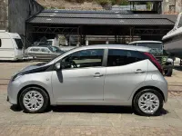 Usata Toyota Aygo Business Edition 72 CV (52 kW) 2019 Argento Utilitaria