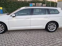 Usata VW Passat 105 CV (77 kW) 2015 Bianco Station wagon