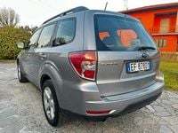 Usata Subaru Forester 147 CV (108 kW) 2011 Grigio SUV