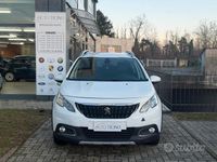 Usata Peugeot 2008 Active 99 CV (72 kW) 2018 Bianco SUV