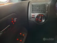 Usado VW Golf IV GTI 179 CV (131 kW) 2002 Gris Berlina
