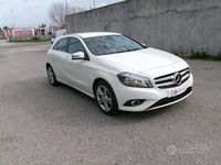 Usata Mercedes A180 AMG 108 CV (79 kW) 2015 Bianco Berlina