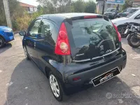 Usata Peugeot 107 68 CV (50 kW) 2009 Nero Utilitaria