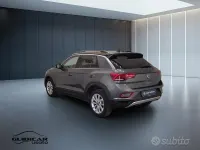 Usata VW T-Roc Edition 116 CV (85 kW) 2024 Grigio SUV