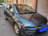 Usata Ford Focus 90 CV (66 kW) 2006 Grigio Station wagon
