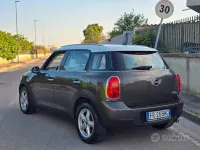 Usata Mini Countryman 111 CV (81 kW) 2012 Grigio SUV