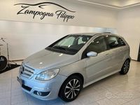 Usata Mercedes B180 110 CV (80 kW) 2008 Grigio Monovolume
