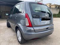 Usata Lancia Musa 95 CV (69 kW) 2012 Grigio Monovolume