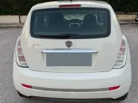 Usata Lancia Ypsilon 69 CV (50 kW) 2011 Bianco Utilitaria