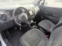 Usata Renault Captur 120 CV (88 kW) 2014 Grigio SUV