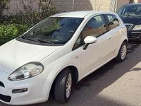 Usata Fiat Punto Easy 69 CV (50 kW) 2013 Berlina