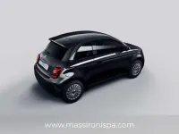 Nuova Fiat 500e Tech 86 kW (118 CV) 2026 Nero Berlina